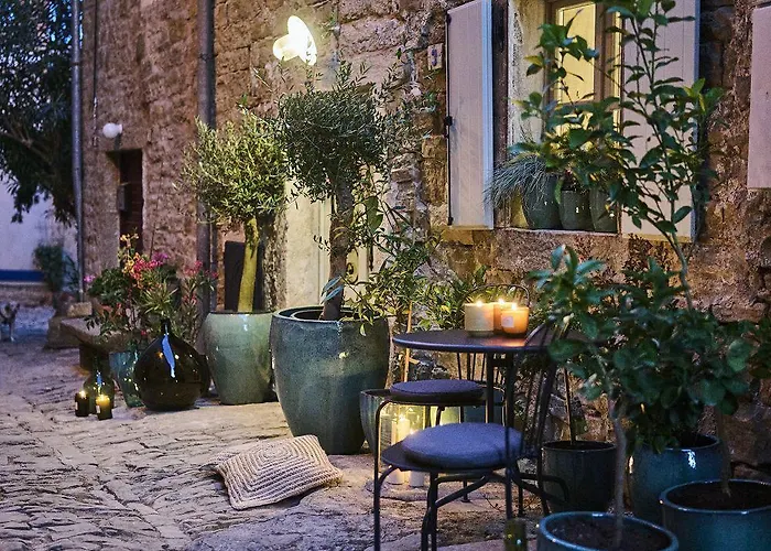 Romantisches Inmitten Des Mittelalterlischen * Grožnjan