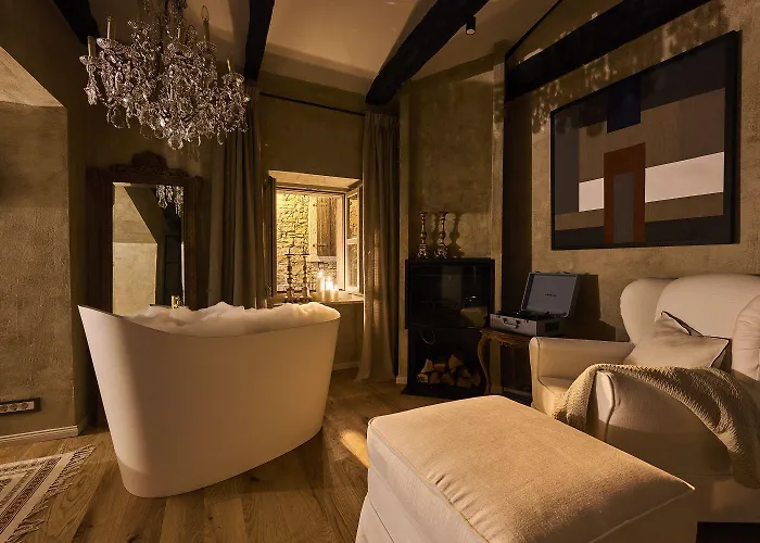 Romantisches Inmitten Des Mittelalterlischen * Grožnjan